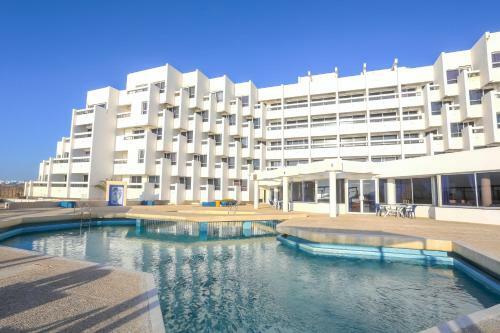 Umh Tarik Hotel