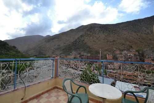 Albergue Hotel Timichi Setti Fadma