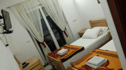 Hostal Guest House Vila Vedesa