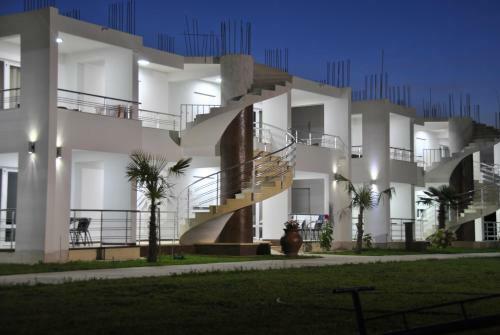Royal Apartments & Villas