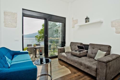 Hostal Beachfront Villa Nautica