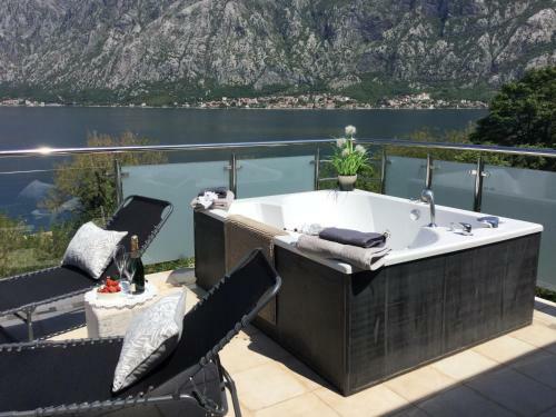Mountain Bay Penthouse Apartment
