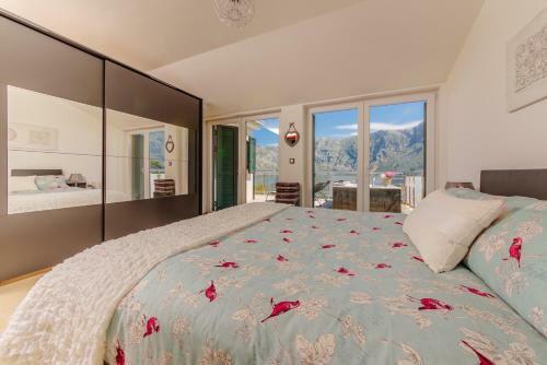 Mountain Bay Penthouse Apartment