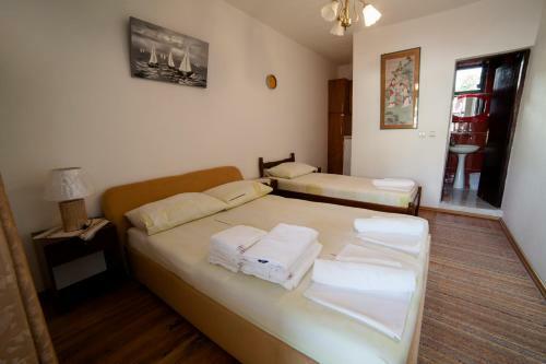 Hostal Guesthouse Sidro