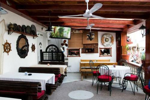 Hostal Guesthouse Sidro
