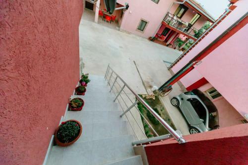 Mc Apartments