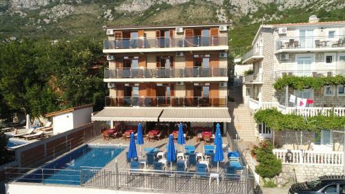 Hostal Hotel Dragisic