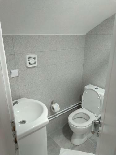 Hostal Guest House Dzakovic Stana