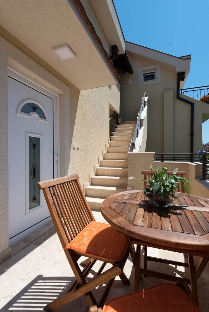 42� North Apartments