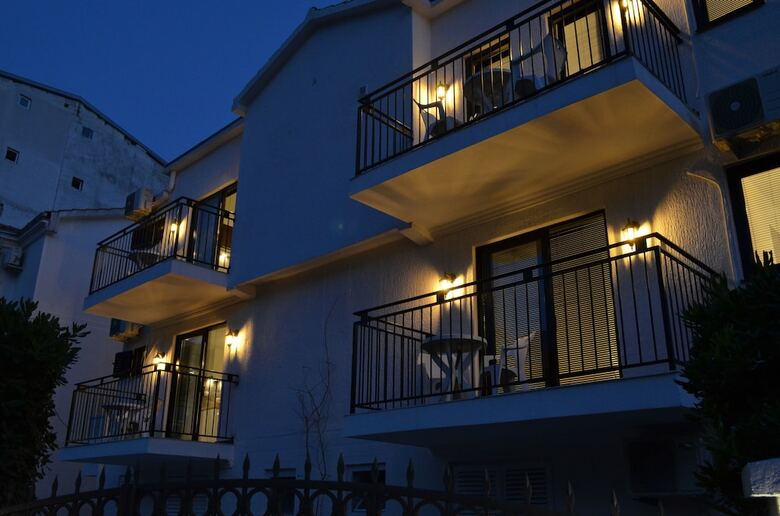 Casablanca Apartments