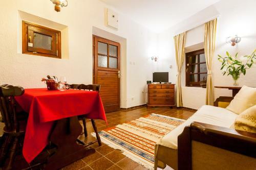 Hotel Kulla E Balshajve