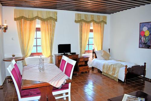 Hotel Kulla E Balshajve