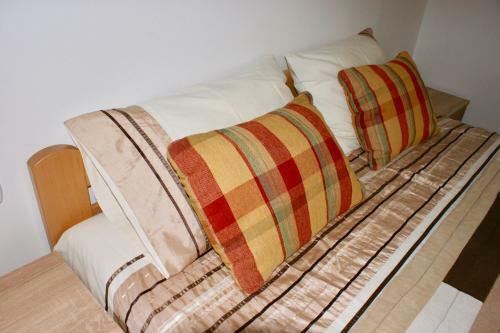 Studio Apartments Morinj