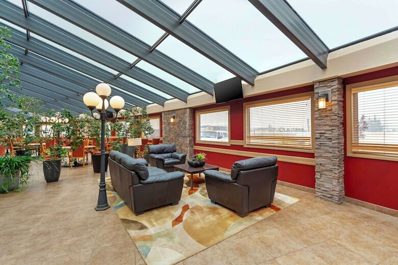Best Western Plus Mirage Hotel And Resort