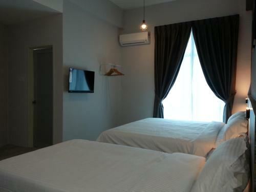 L Hotel