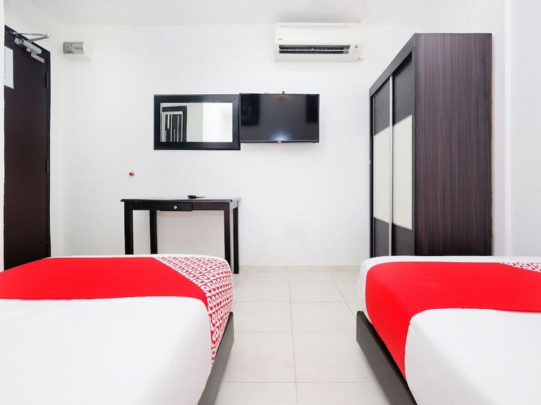 Hotel Oyo 711 Tawaquf Inn