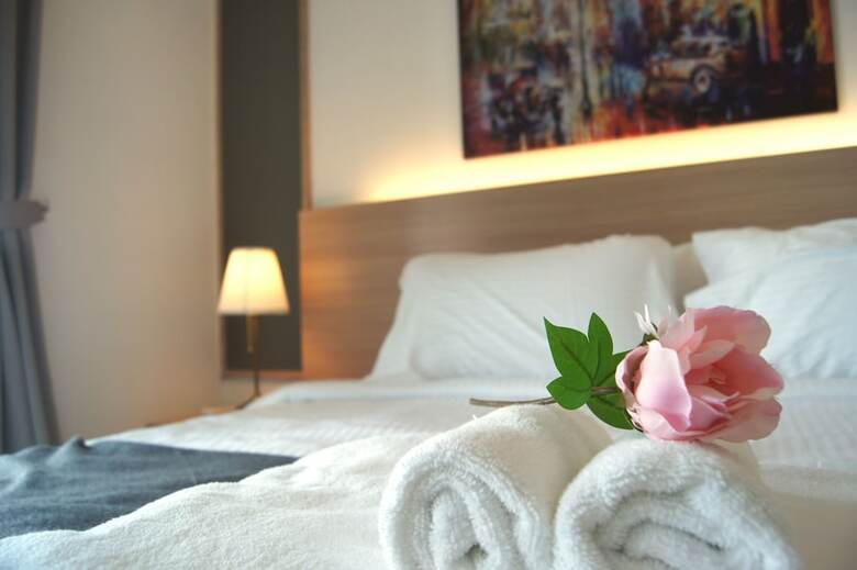 Hotel Twin Galaxy Suites By Iconic Bliss