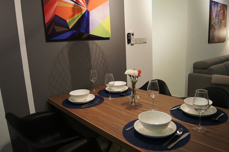 Hotel Twin Galaxy Suites By Iconic Bliss