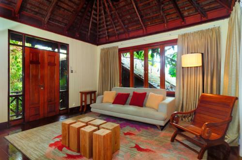 Hotel Bunga Raya Island Resort & Spa