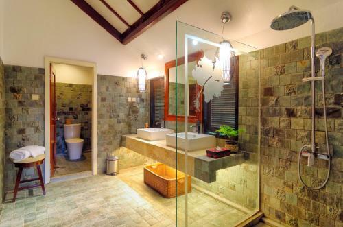 Hotel Bunga Raya Island Resort & Spa