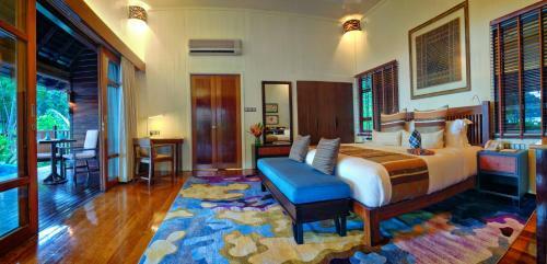 Hotel Bunga Raya Island Resort & Spa
