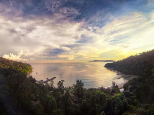 Hotel Bunga Raya Island Resort & Spa