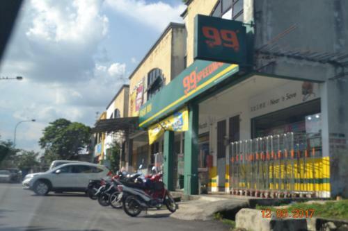 Apartamentos Teknologi Kajang Homestay