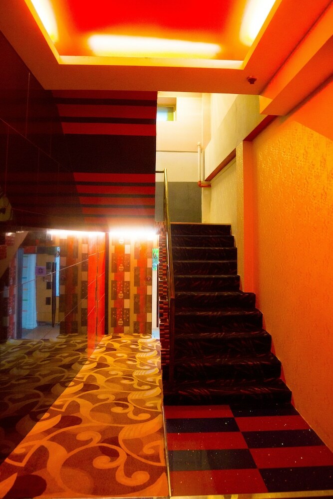 Hotel Holmes