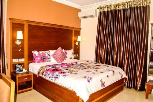 Royal Jatoz Hotels