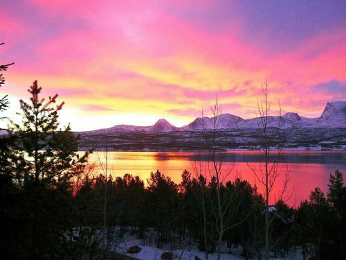 Apartamento Holiday Home Straumsveien