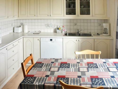 Three-bedroom Holiday Home In Titran