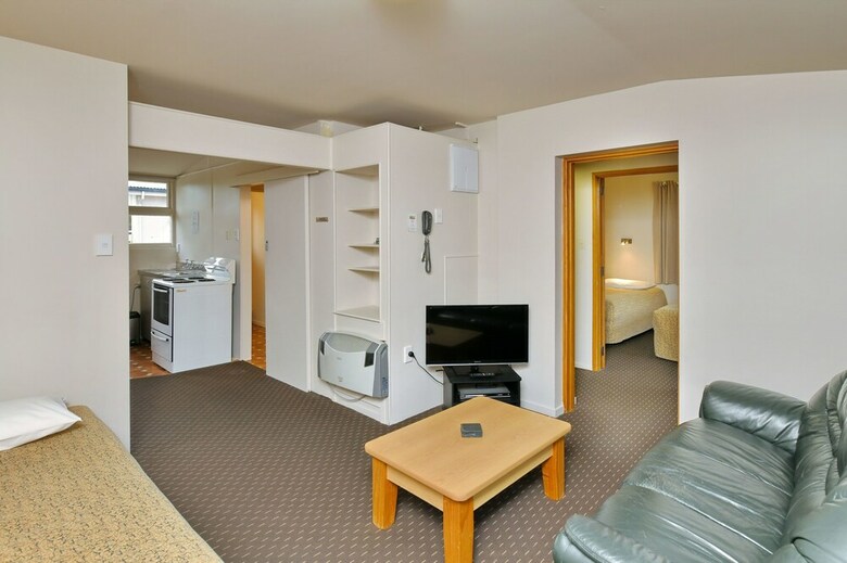 Wayside Motel