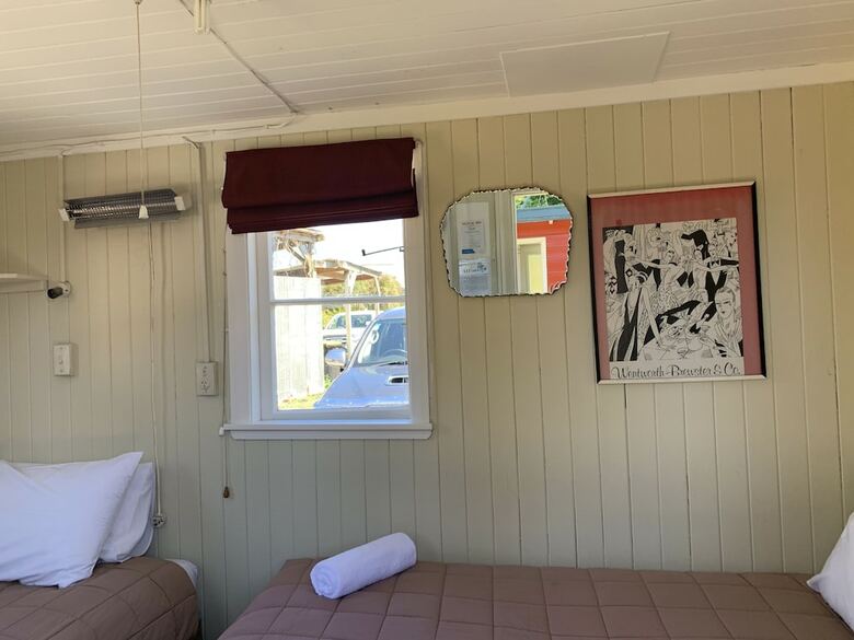 Ikamatua Hotel