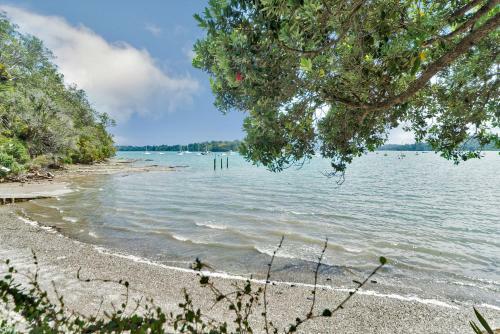 Jamieson Bay Retreat