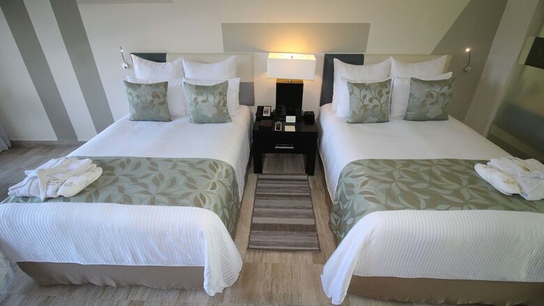 Hotel Dreams Sands Cancun Resort & Spa