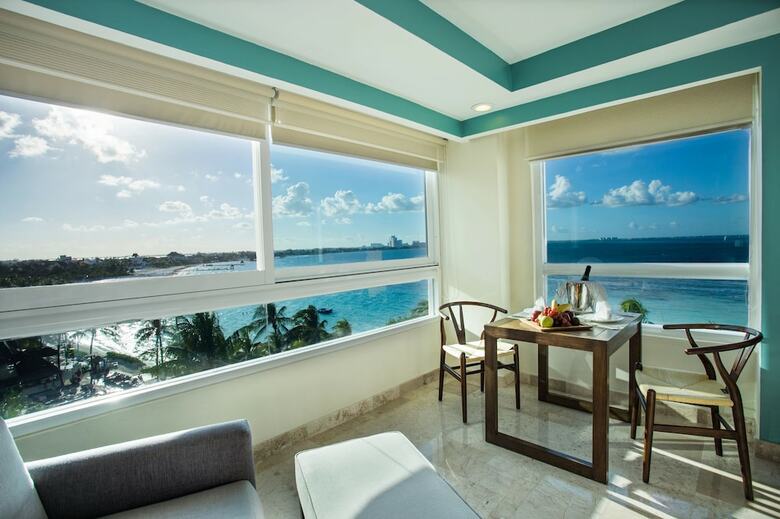 Hotel Dreams Sands Cancun Resort & Spa