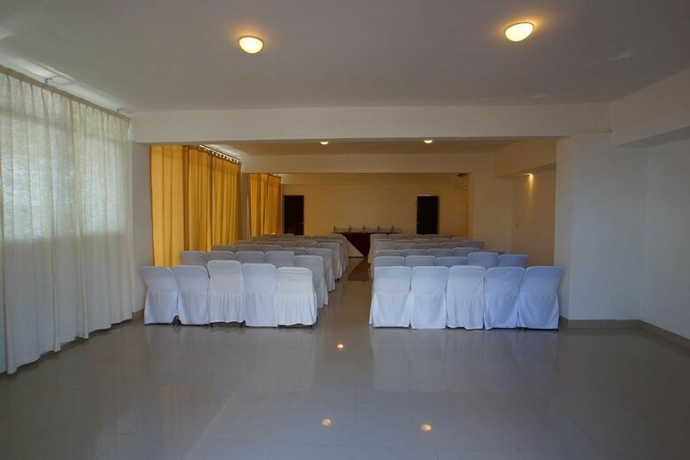 Hotel Imperial Las Perlas