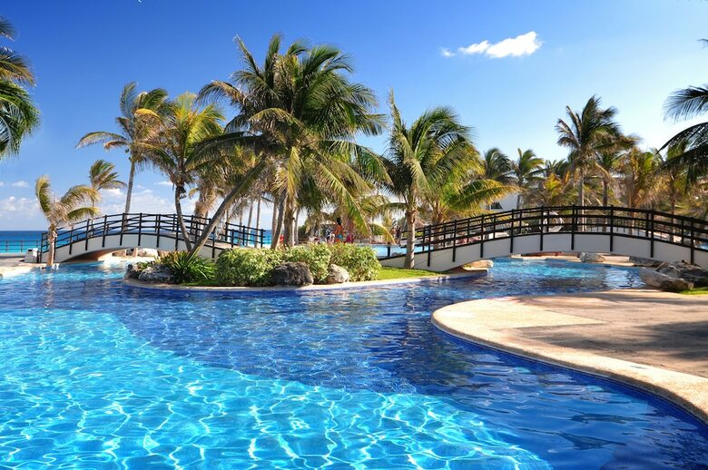 Hotel The Pyramid At Grand Cancun By Oasis
