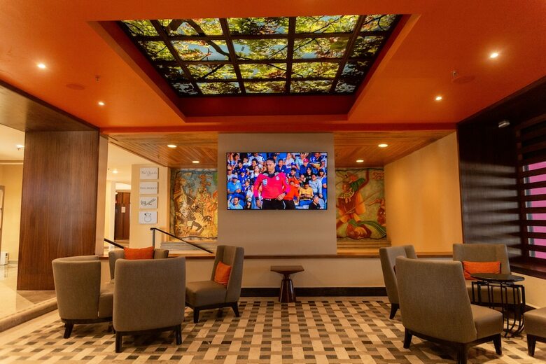 Hotel Wyndham Grand Cancun All Inclusive Resort & Villas