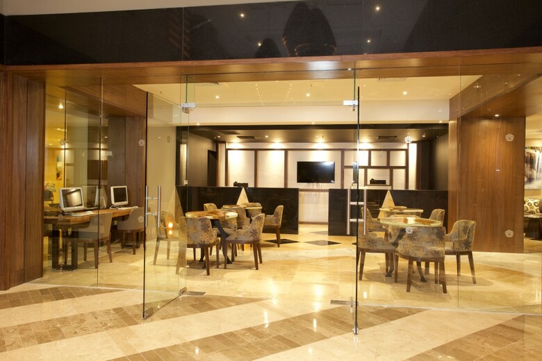 Hotel Wyndham Grand Cancun All Inclusive Resort & Villas