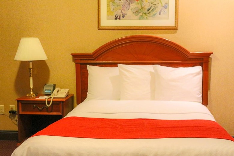 Newton Hotel