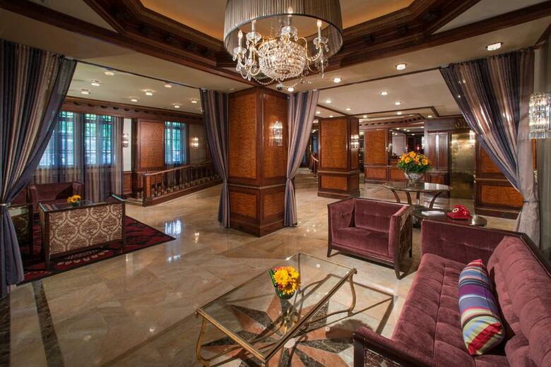 Excelsior Hotel