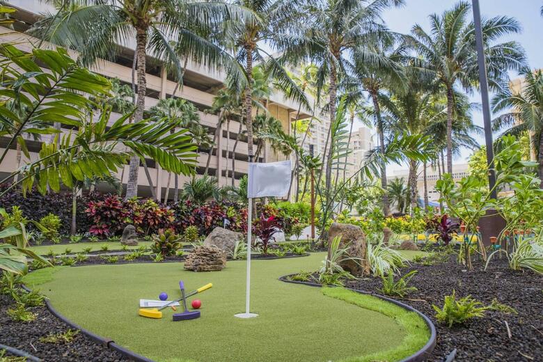 Hotel Courtyard By Marriott Waikiki Beach