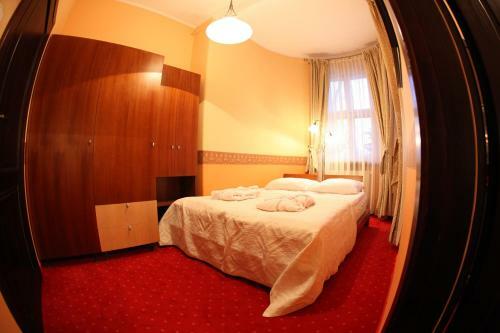 Hostal Pa?acyk Pod Lipami