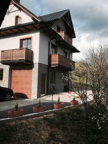 Carlina House