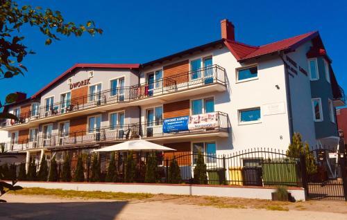 Hostal Dworek Karwia Wiosenna 8