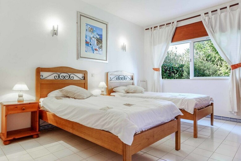 Villa Oliveiras