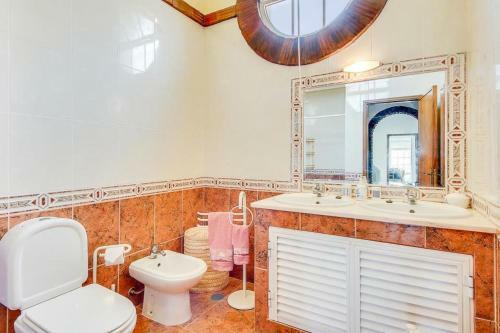 Gale Villa Sleeps 6 Pool Air Con Wifi