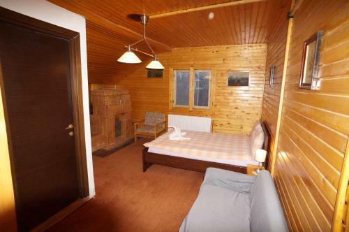 Hostal Pensiunea Poarta Lacului