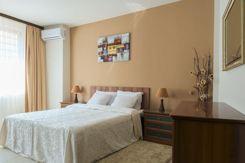 Maxxy Apartments